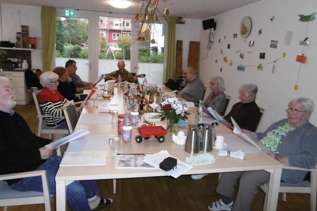 Keine Langeweile: In dieser Pflege-WG in Merzhausen ist manchmal mehr los, als den Senioren lieb ist