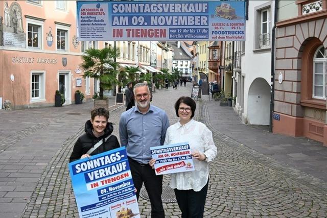 Tiengen ldt zum Sonntagsverkauf mit geffneten Geschften und Foodtrucks ein