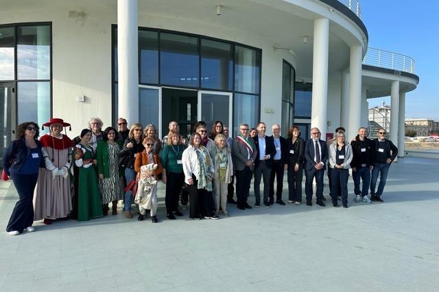 Lrrach, Sens und Senigallia strken Stdtepartnerschaften bei Kommissionssitzung