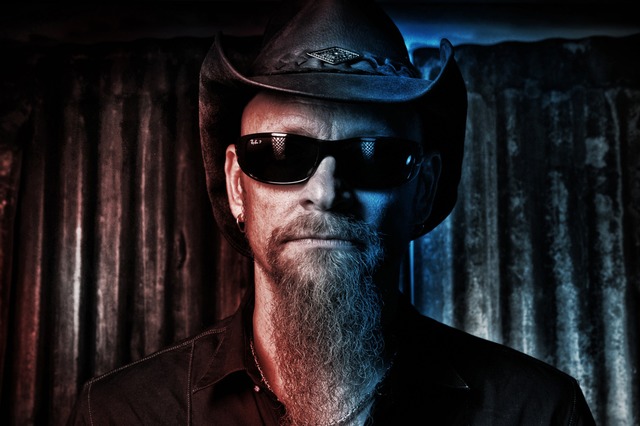 Der us-amerikanische Musiker Dudley Ta...ielt mit seiner Band im Alten Rathaus.  | Foto: Stefan Schipper