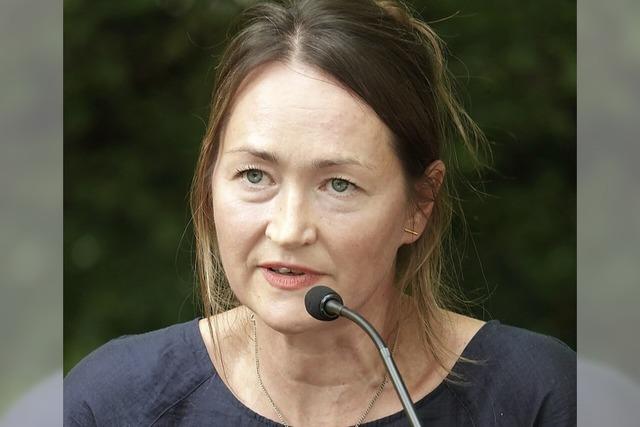 Katerina Poladjan liest aus ihrem Roman „Hier sind Lwen“ in der Galerie des Kommunalen Kino