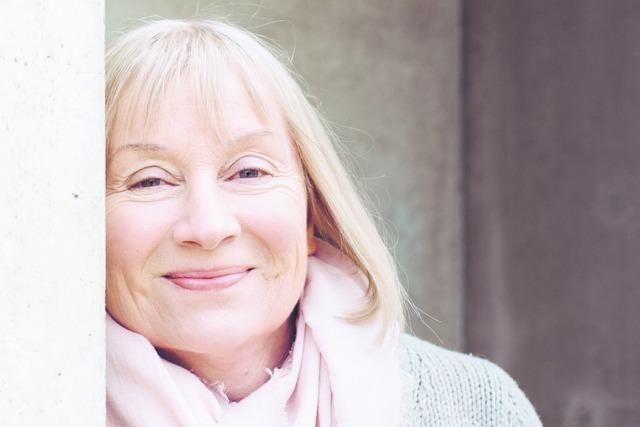 Sabine Eschbach aus Stegen erzhlt in ihrem Debtroman "Seerauchen" von einem Auenseiter