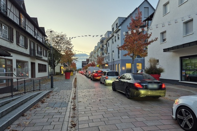 Zuletzt erneut ein gewohntes Bild: Sta...inbahnstrae in Richtung Autobahn ist.  | Foto: Hannes Selz