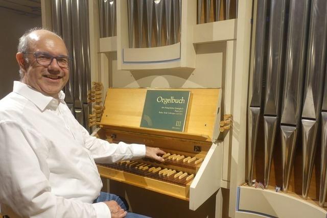 Johannes Henning spielt seit Jahrzehnten die Kirchenorgel – aber auch Gang und Jazz gefallen ihm