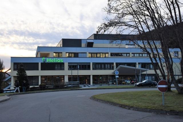 Geschftsfhrer verspricht Fortbestand und Ausbau der Helios-Klinik in Titisee-Neustadt