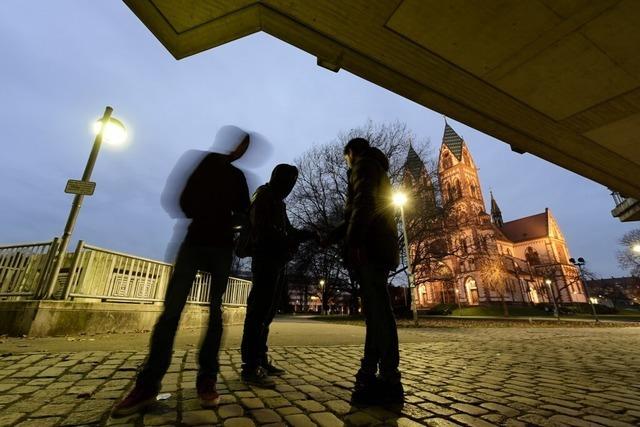 Freispruch: Handyraub auf dem Sthlinger Kirchplatz lsst sich vor Gericht nicht beweisen