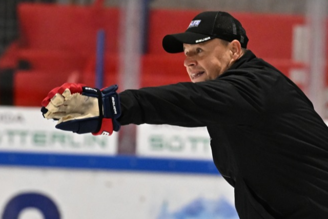 EHC Freiburg trennt sich von Coach Stloukal - Berichte ber Eklat im Training