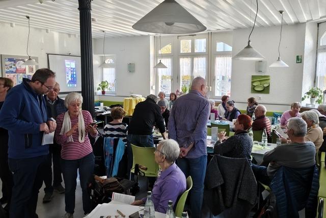 Groer Andrang bei der Digitalen Sprechstunde im Rheinfelder Brgertreff Gambrinus