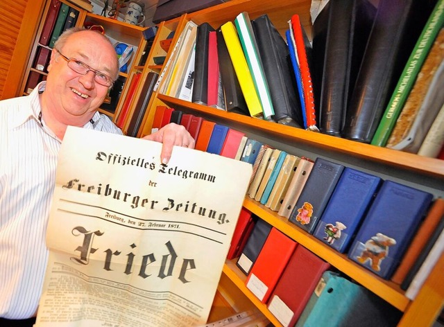 Jürgen Weckerle sammelt alles, was mit Freiburg zu tun hat. | Foto: Michael Bamberger Jürgen Weckerle sammelt alles, was mit Freiburg zu tun hat. | Foto: Michael Bamberger