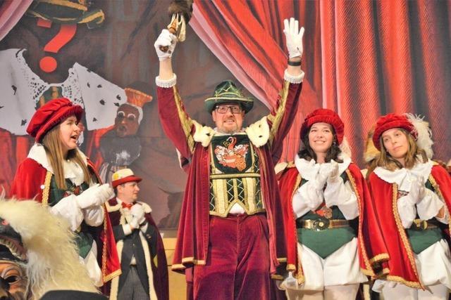 Zeller Narren legen beim "lfte lfte" den Hebel um