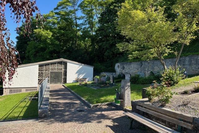 Kleinkems plant neues Grberfeld fr Baumbestattungen auf Friedhof