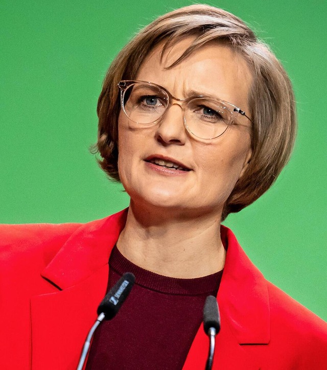 Fr Grnen-Chefin Franziska Brandtner ...en und Klimaschutz gehen Hand in Hand.  | Foto: Michael Kappeler/dpa