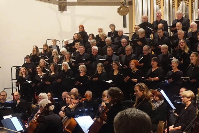 Die Kantorei Schopfheim beeindruckte i...hn-Konzert mit Orchester und Solisten.  | Foto: Roswitha Frey