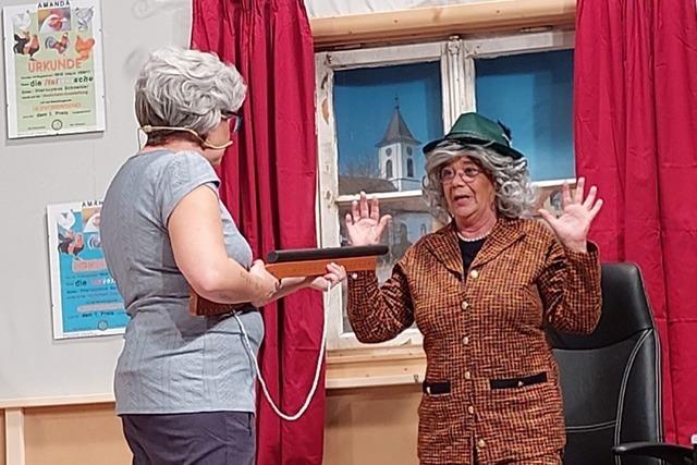 Laientheater in Wallbach zeigt lustige Verwirrungen