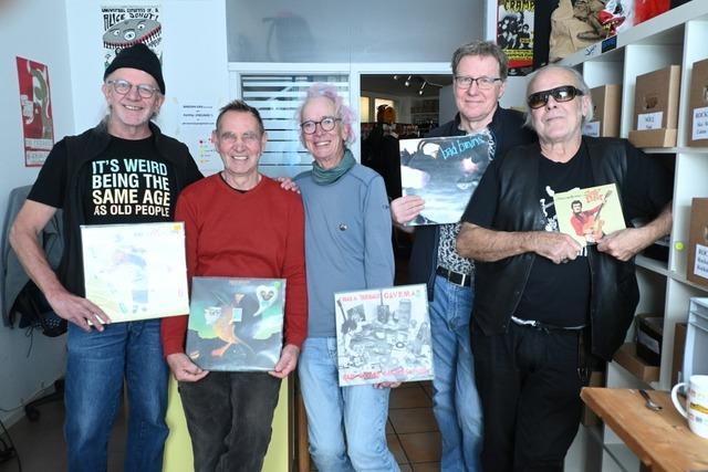 Dieser Pop-Up-Plattenladen in Freiburg-Brhl verbirgt sich hinter Taucherflossen und Neopren