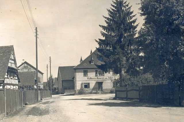 Das Gasthaus Adler in Ottenheim aus Richtung Sden  | Foto: Repro: Martin Frenk