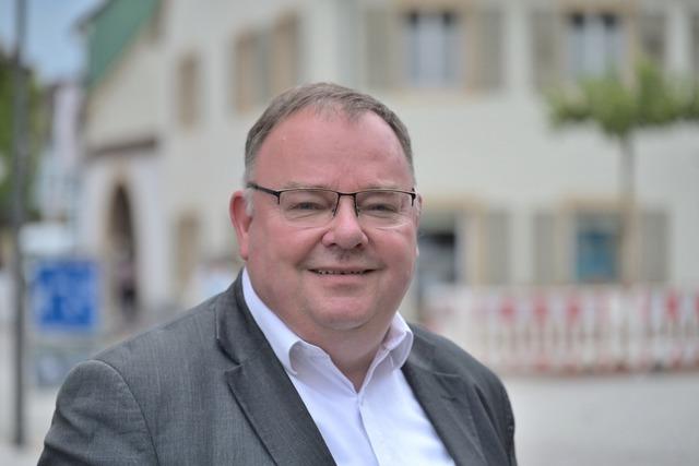 Teninger Fraktion will Amtsfhrung des abgewhlten Brgermeisters prfen lassen