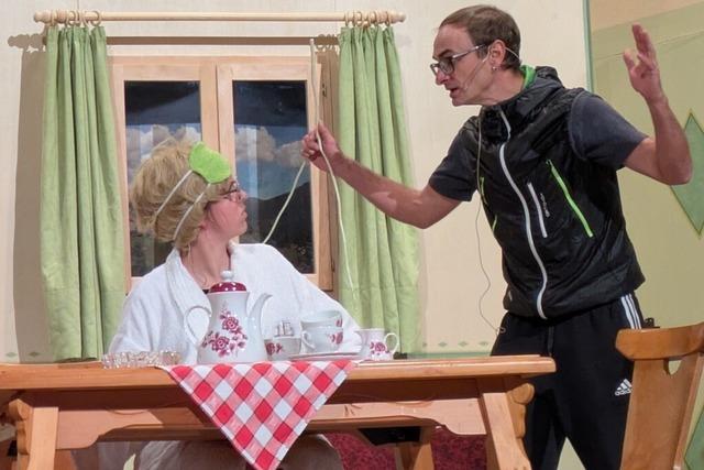 Schauspiel-Laien der Trachtenkapelle sorgen in Aitern fr Theaterfieber