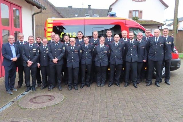 Minseln erhlt einen neuen Mannschaftstransportwagen mit digitaler Ausstattung