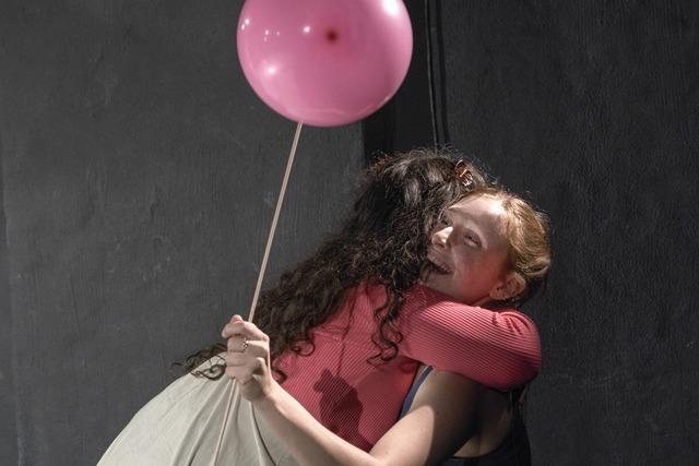 Die Verzweiflung bleibt: Freiburger Schauspielschler aktualisieren Tschechow