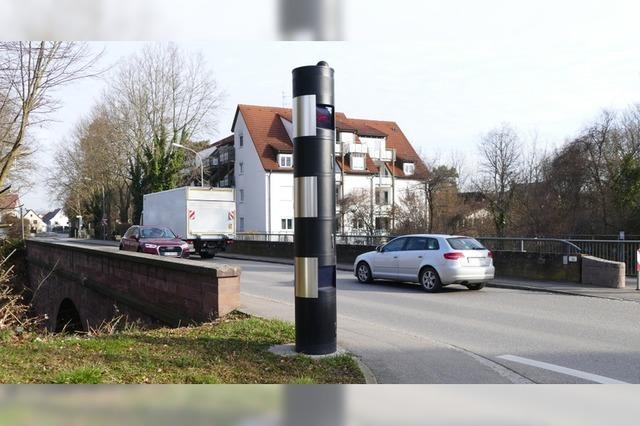 Weil am Rhein will mit festen Blitzersulen gegen Raser vorgehen