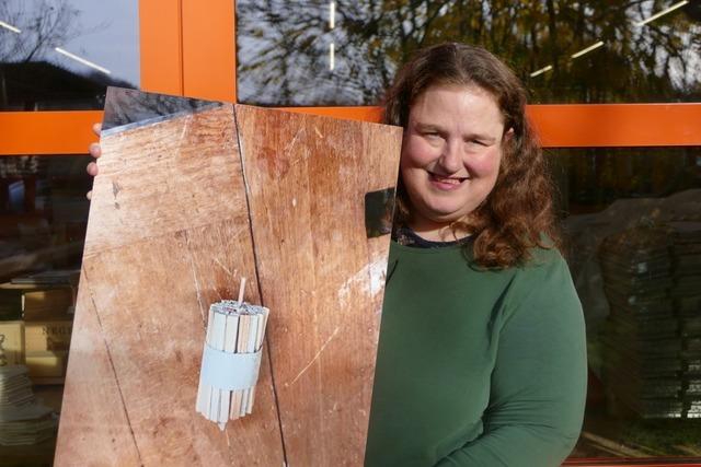 Beim "Stimmungsvollen Abendverkauf" des St. Josefshaus erzhlen Beschftige von ihrer Arbeit in Bildern