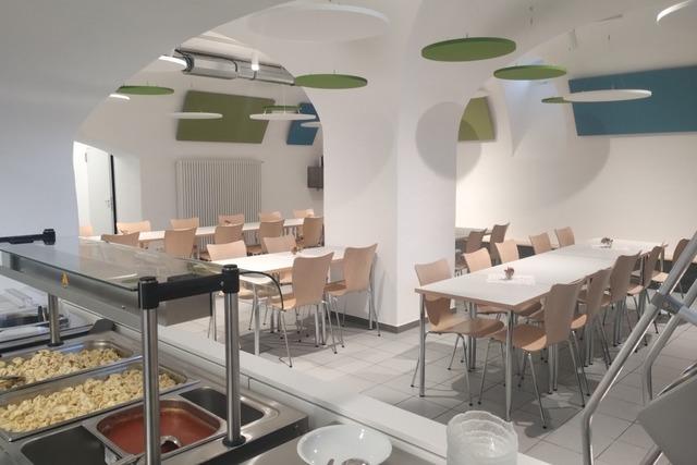 Denzlingen erffnet neue Schlermensa im sanierten Gewlbekeller