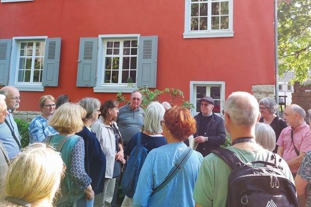 Historiker und Stadtbaumeister fhren durch Lrrachs Suchard-Schokoladenfabrik