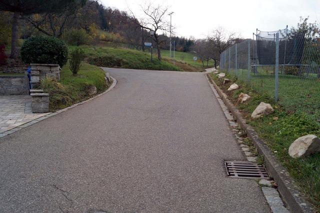 Eigentmer stoppt Busverkehr mit Steinen – Dorf Sehringen abgeschnitten