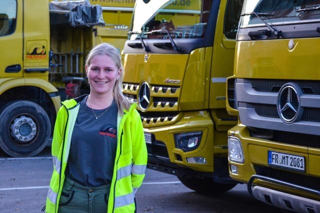 Breisacher Gesellin Dana Manger berzeugt als beste Straenbauerin bei Handwerkskammer Freiburg