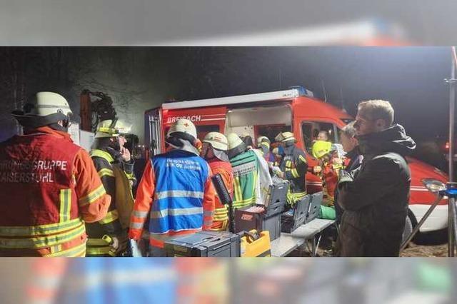 Feuerwehr und DRK trainieren den Einsatz bei simuliertem Kchenbrand im Liliental