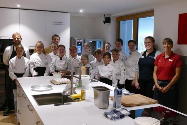 Junge Kchenfreunde aus dem Hochschwarzwald machen sich auf den Weg zum Sternekoch