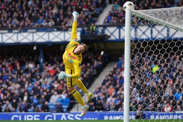 Alexander Schwolow, Ex-Torhter des SC Freiburg, spielt in Schottland: "Der Fuball ist intensiver"