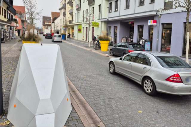 Neuenburg setzt mobilen Blitzer gegen Einbahnstraenverste ein