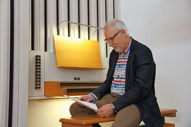 Erntet viel Zustimmung: der Organist Hans-Martin König Erntet viel Zustimmung: der Organist Hans-Martin König