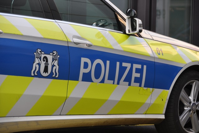 Die Basler Kantonspolizei hat zwei jun... ausgeraubt haben sollen (Symbolfoto).  | Foto: Daniel Gramespacher