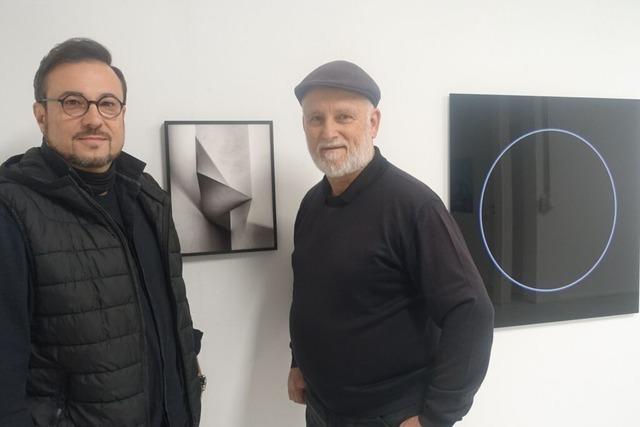 Zwei gegenstzliche Knstler zeigen ihre Werke in der Galerie Regardez in Lrrach