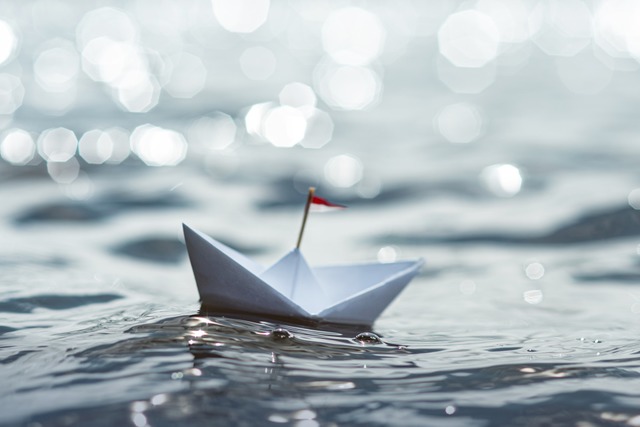Mit dem Thema Wasser beschftigt sich ... der Bibliothek Brombach (Symbolfoto).  | Foto: Marco Martins  (stock.adobe.com)