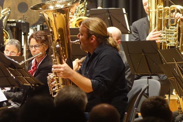 Galakonzert in Fahrnau: Csardas und Rockhits kommen aus der Tuba