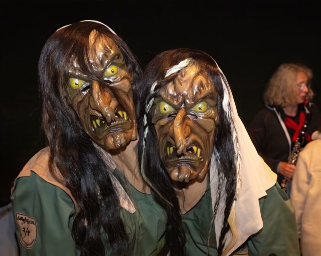 Schaurig schön die Gündelwanger Sumpfloch-Hexen | Foto: Wolfgang Scheu Schaurig schön die Gündelwanger Sumpfloch-Hexen | Foto: Wolfgang Scheu