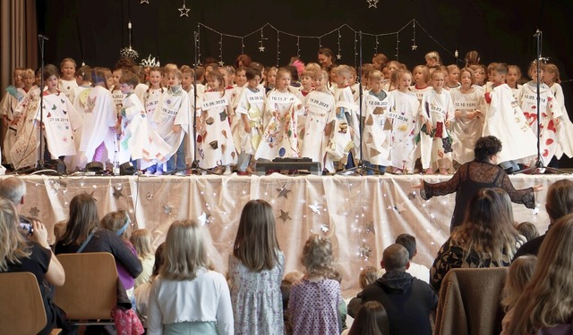 Schler der Maria-Sibylla-Merian-Grund...ical &#8222;Der kleine Tag&#8220; auf.  | Foto: Ruth Seitz