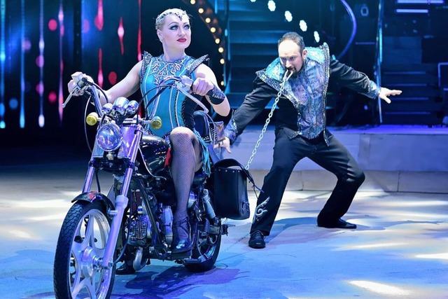 Beim Duo Costache kommt es auf die Kraft der Zhne an.  | Foto: mack event GmbH