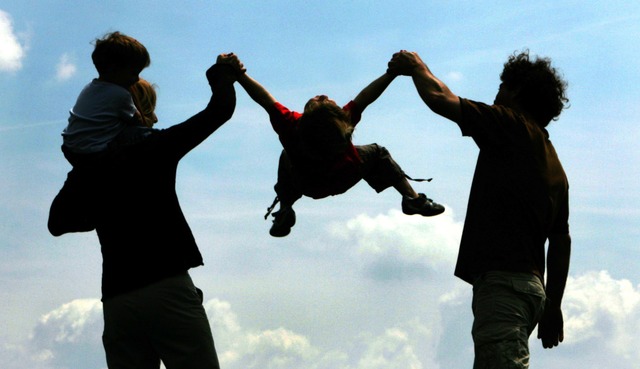 Wenn eine Familie zerbricht, kann der ...ischen den ehemaligen Partnern fhren.  | Foto: Frank Leonhardt