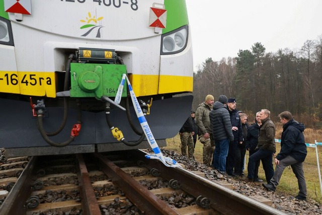 Bahnstrecke in Polen durch Sabotage beschdigt  | Foto: KPRM (dpa)