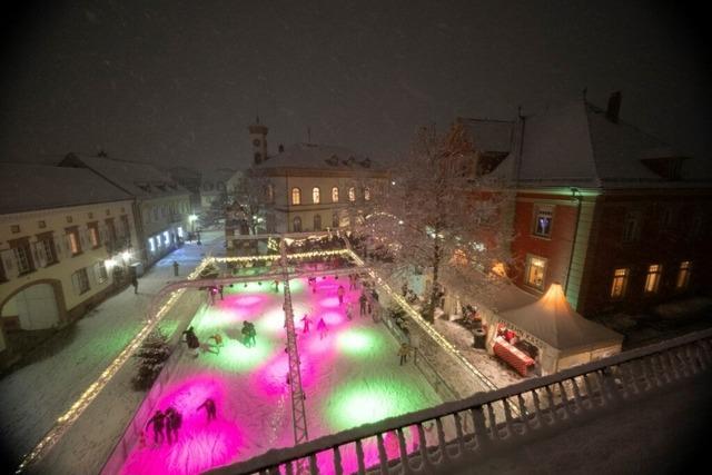 Auf die Eisbahn, fertig, los! Die ersten Weihnachtsmrkte und Wintervergngen in und um Mllheim