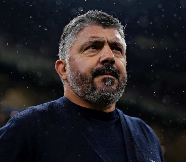 Blickt mit seinem Team schwierigen Zei...gen: Italiens Trainer Gennaro Gattuso.  | Foto: IMAGO/ Jonathan Moscrop/Sportimage