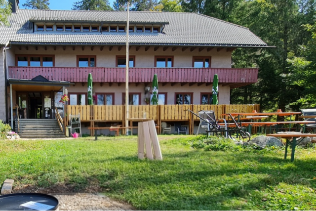 Sechs Monate fr einen Angriff mit illegalem Pfefferspray auf Motorradfahrer in Todtnau