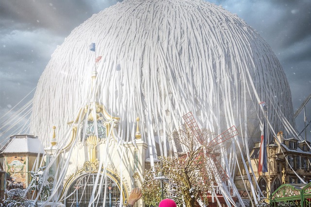 Knstler Patrick Vogel hat den Eurosat...-Can-Coaster in eine Mumie verwandelt.  | Foto: Europa-Park
