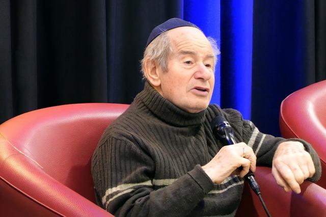 Felix Rottberger erzhlt an der Theodor-Frank-Schule in Teningen von seiner Flucht vor den Nazis