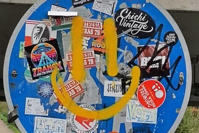 Fotos: Zugeklebte Schilder sind ein rgernis – Beispiele aus Sdbaden